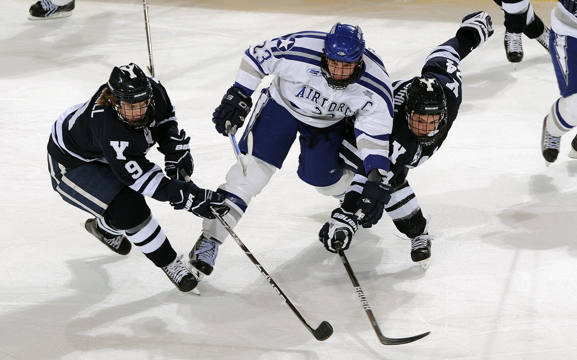 隐藏的秘密武器：WRC车队最新引入的高端科技装备揭秘，wrc最强车队